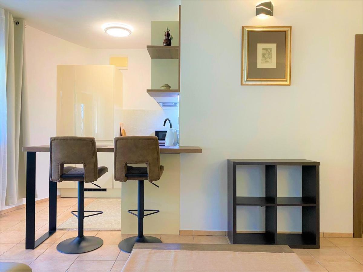 Apartments Primo - พูลา ภายนอก รูปภาพ